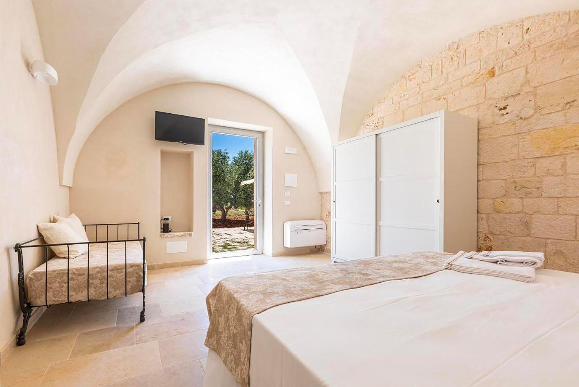 Masseria Macchia Ceglie Messapica Exterior photo